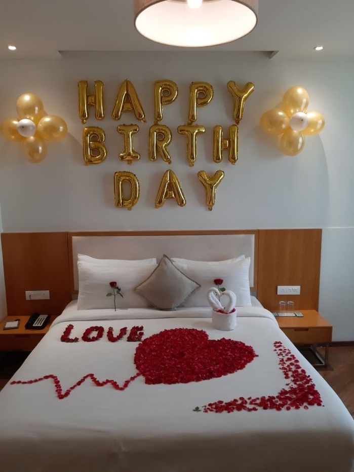 Niche Utama 1 Bed Room Decoration For Birthday In UAE  Room Decoration For Birthday