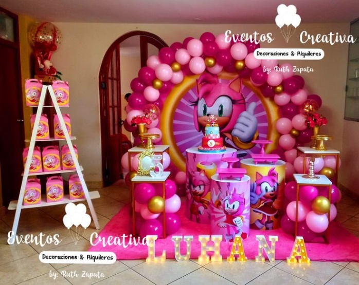 Get Ready To Party With Amy Rose Birthday Decorations!