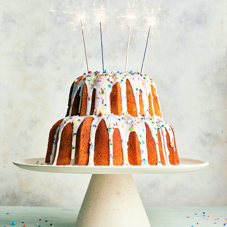 Sprinkle Some Fun: Creative Birthday Bundt Cake Decorations