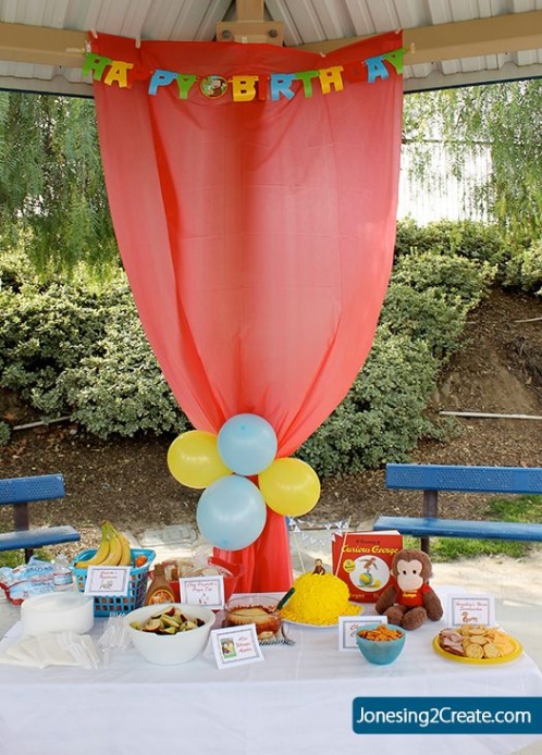 Outdoor Party Perfection: Birthday Decor In The Park