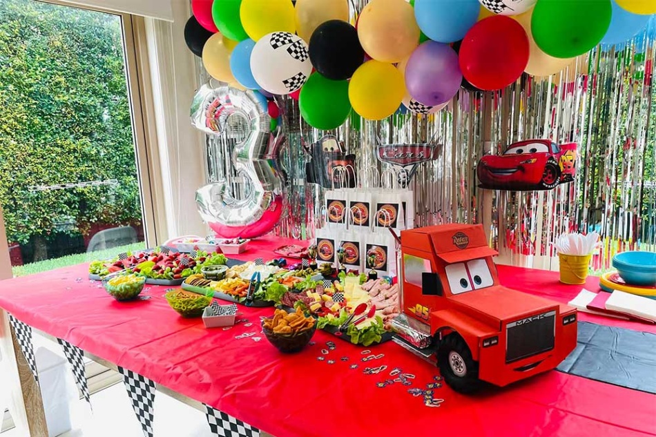 Niche Utama 2 Disney Cars Party - DIY Party Central