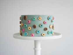 Sprinkle, Frost, And Celebrate: Birthday Cake Donut Cake Decorating Fun!