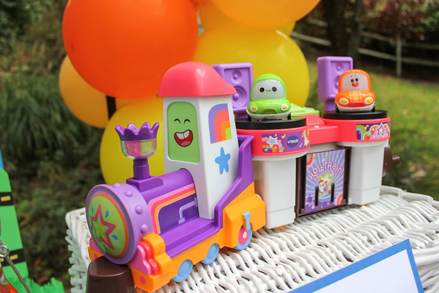 Party Time With Cory Carson: Fun Birthday Decorations For A Car-tastic Celebration!