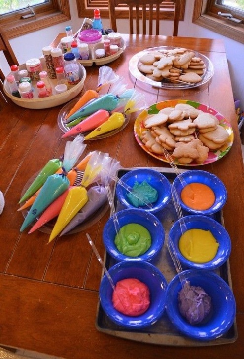 Niche Utama 2 How To Throw A Cookie Decorating Party