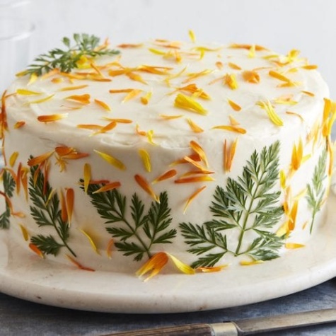 Niche Utama 2 Layered Carrot Cake With Cream Cheese Frosting